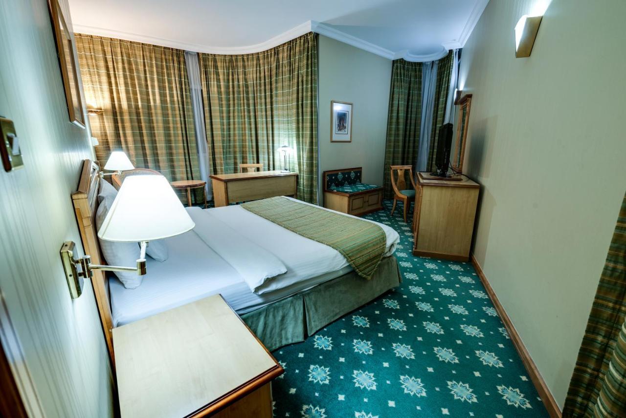 Hotel Grand Continental