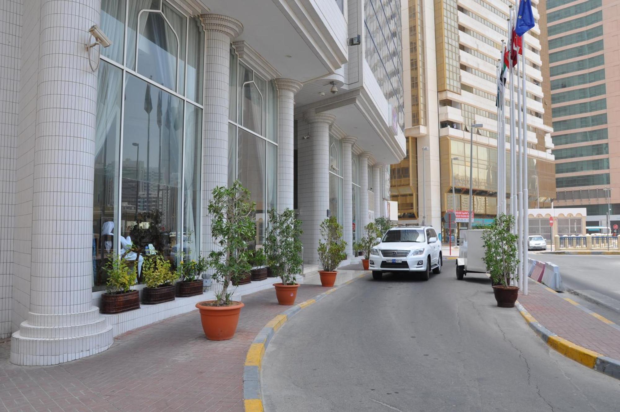 Hotel Grand Continental