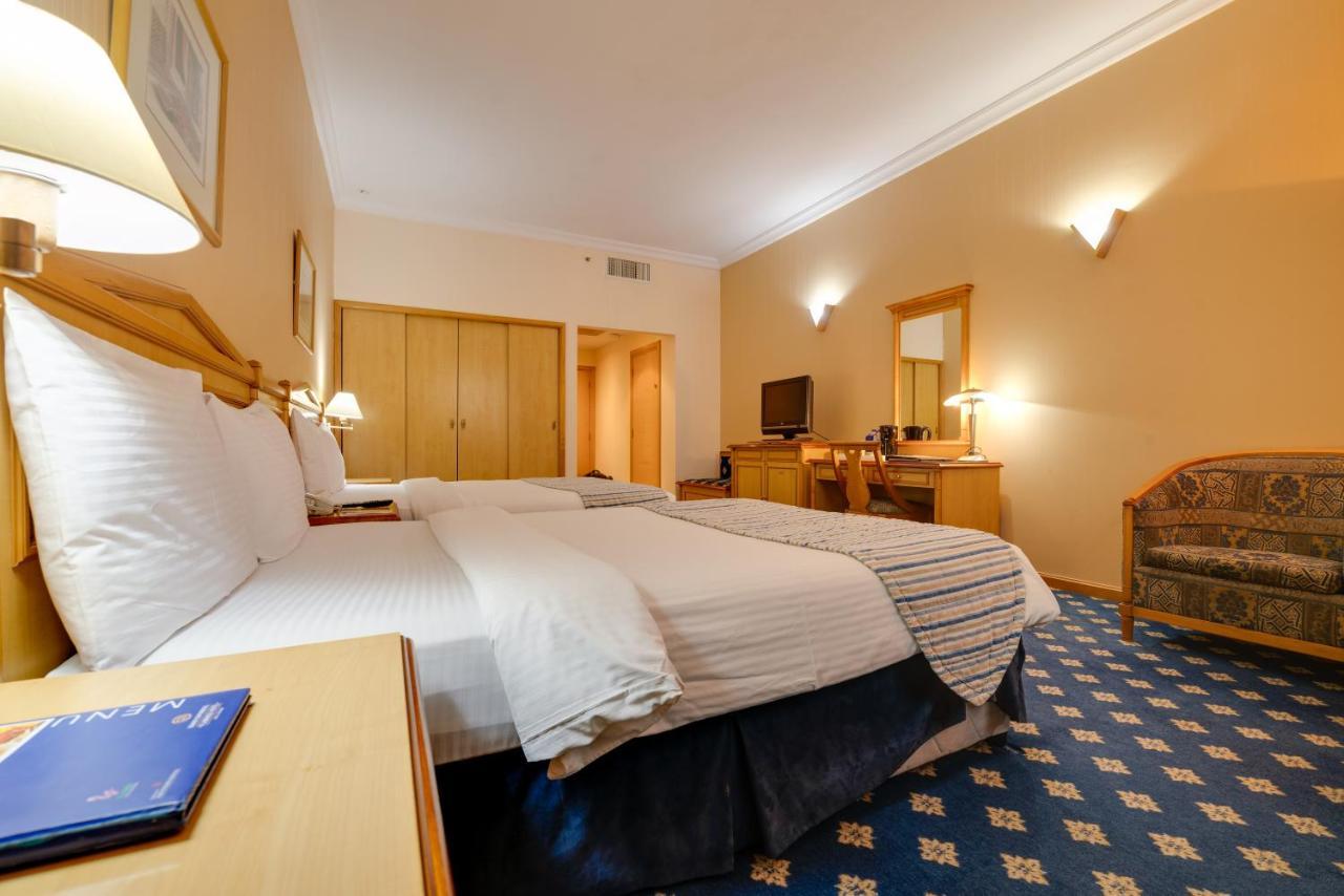 Grand Continental Hotel 3*